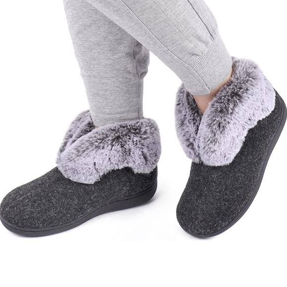 ULTRAIDEAS Women's Nora Plush Faux Fur Bootie Slipper with Memory Foam - Picture 1 of 15